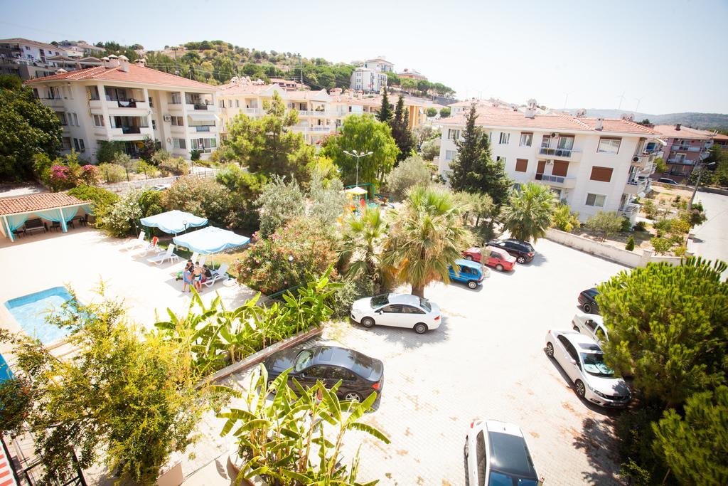 Yalcinkaya Apart Hotel Çeşme Exterior foto